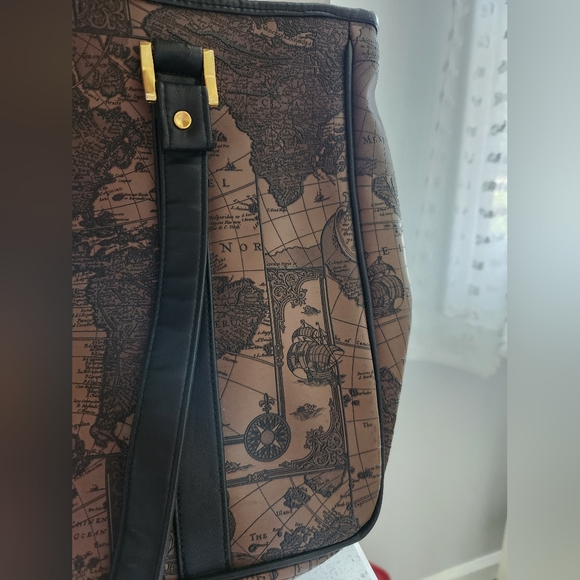 World Map Tote Like new! - Picture 3 of 7